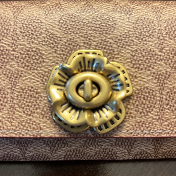 Sunglass Case Bag Charm In Signature Canvas - Picture 4 of 7